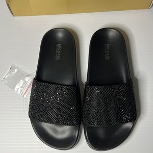 Michael Kors Size 5 slides